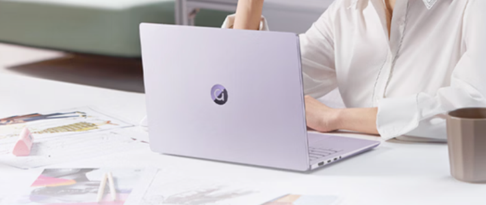 购物攻略 篇零：1KG超轻本也有亲民价格4000-6000元，这几款轻量级选手该怎么选？