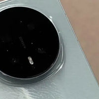 以前嫌荣耀Magic8贵的人，现在可以闭眼买了，价格已经跌至新低