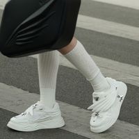 玖贰幺和平鞋｜甜酷女孩的本命小白鞋，百搭又显高！