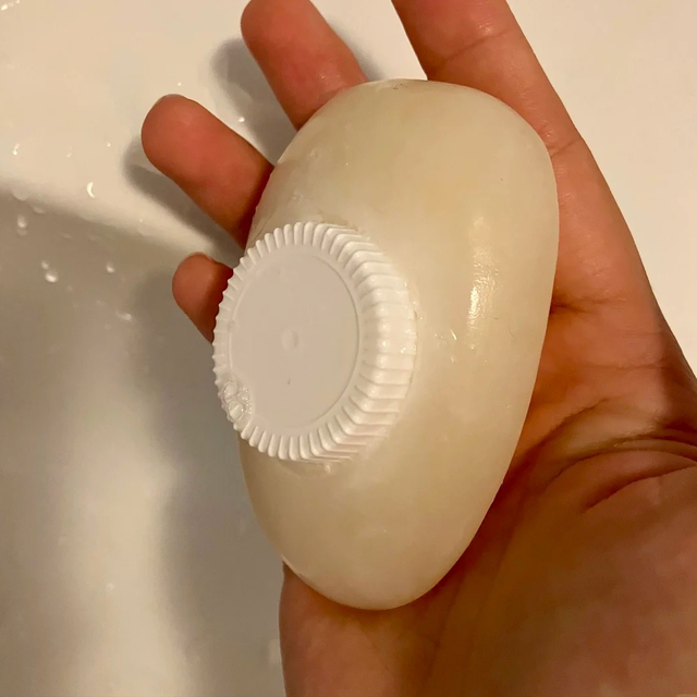 老妈来家住上两月，发现很多东西都不用买，以前真是白扔了好多钱