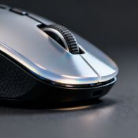 鼠标脚贴磨损0.1mm，操作精度就崩了？三类用户换贴指南