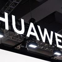 华为Mate80逆势维持原价，5000元价位段市场格局分析