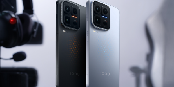 iQOO 15 Ultra和一加15T怎么选？游戏党闭眼入iQOO，日常党选一加更香