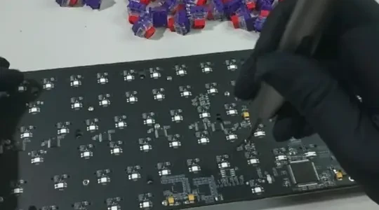 小蜜蜂Made 84 Pro改装教程：从拆解到组装全流程