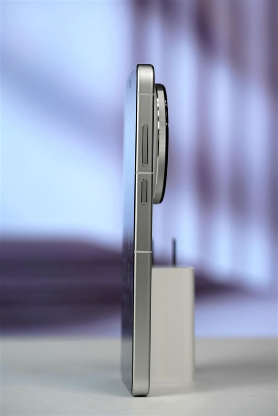 400mm增距镜、直出2亿像素!vivo X300 Ultra摄影师套装图赏