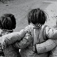 AI修复老照片，重现家族记忆