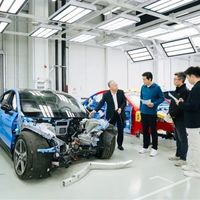 三个半小时把新SU7拆成零部件！雷军直播内容全汇总