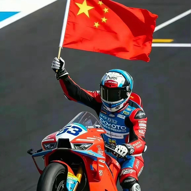 华为躺赢！张雪机车创始人无意透露，一台手机用5年，破了还能用