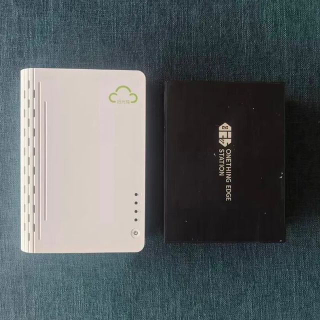 三款国产NAS系统横评：谁真正让全家人都会用？