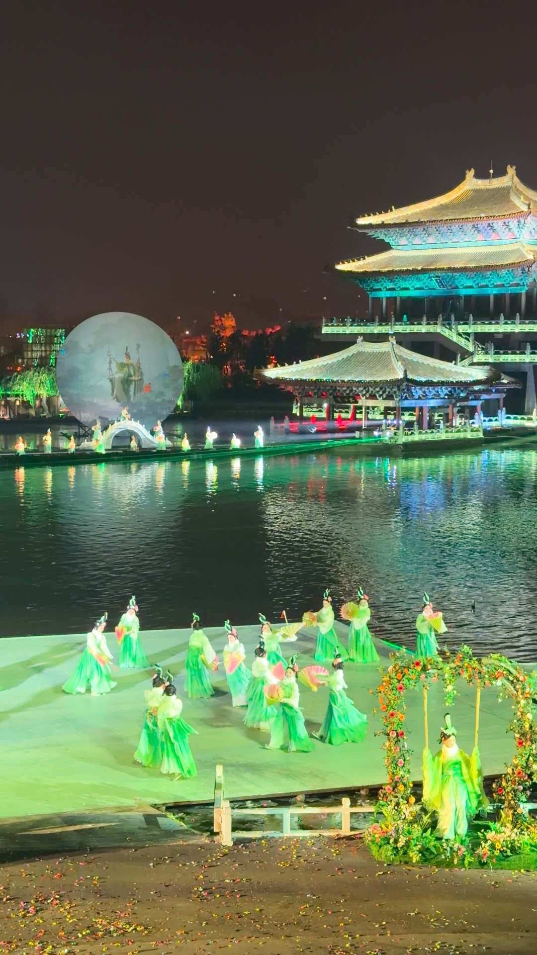 清明上河园太会玩：上马都有专属节目，百场大戏让你沉浸式当宋人