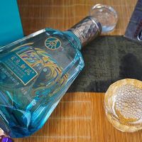 送礼别再踩雷！这瓶酒在川渝根本上不了桌，但在北方却被当宝贝