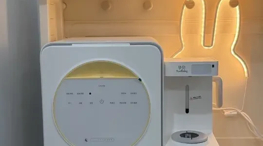 新生儿消毒柜初次使用前的清洗与除味指南