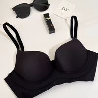 小胸天菜！深 V 无痕软支撑内衣✨平地起高楼太绝了