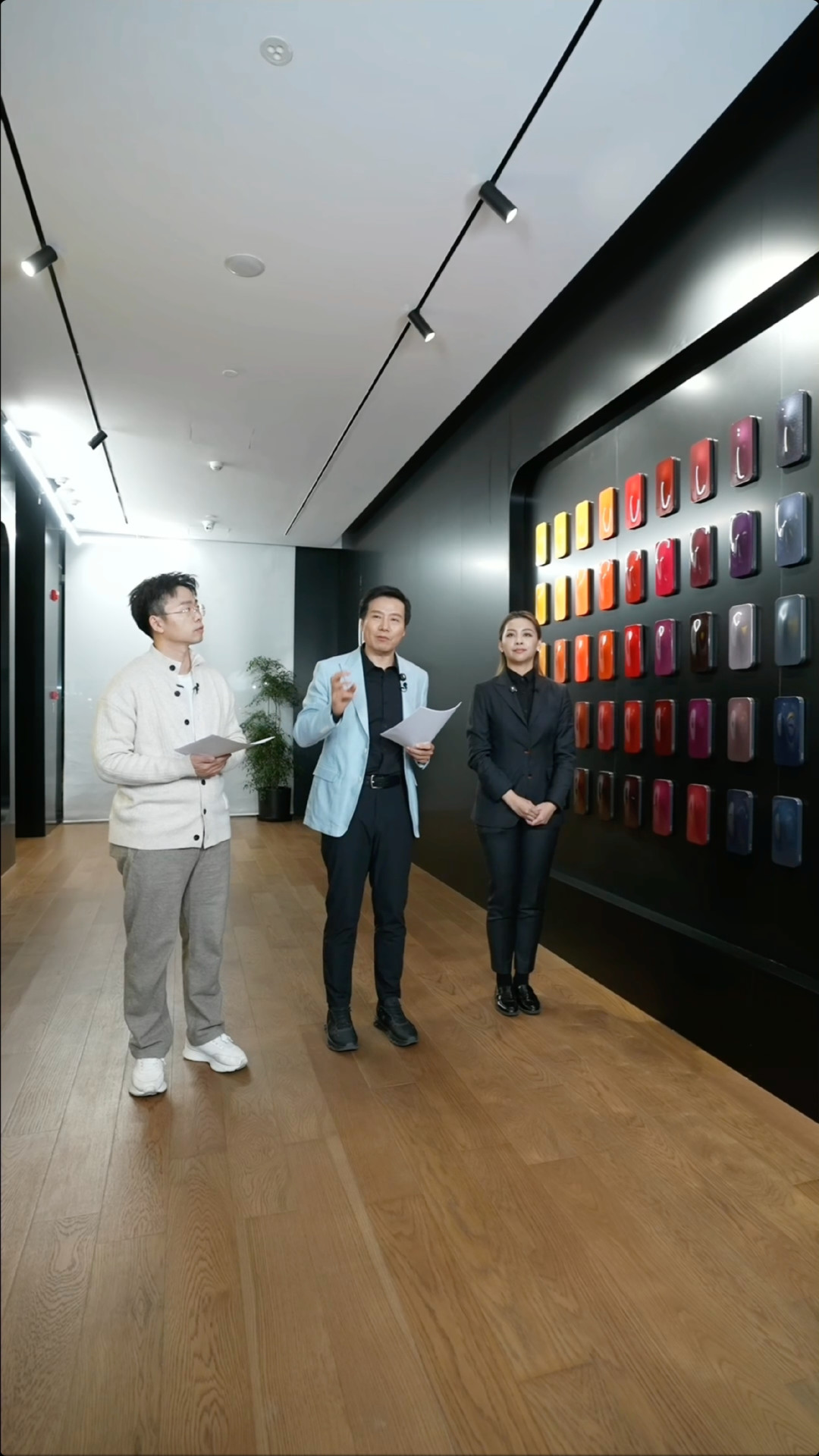 雷军揭秘小米“百色计划”?未来会有更多质感更好、颜色更讨喜的车漆?