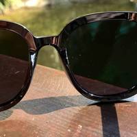 假期出游必备，这副米家偏光镜紫外线全挡超上镜，戴一天不压鼻