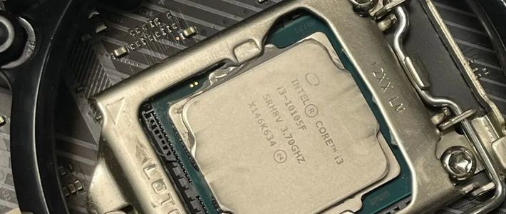 大量全新未拆封英特尔i3-10105F盒装处理器涌入咸鱼，卖价高达489元，不议价不包邮，真传家宝理财神器，妥妥的智商税！