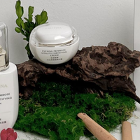 克丽缇娜推出月见草御颜系列，构建肌肤屏障护理新思路