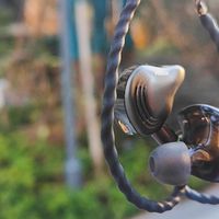 西圣入耳式HiFi 1有线耳机，百元价位的HiFi耳机体验