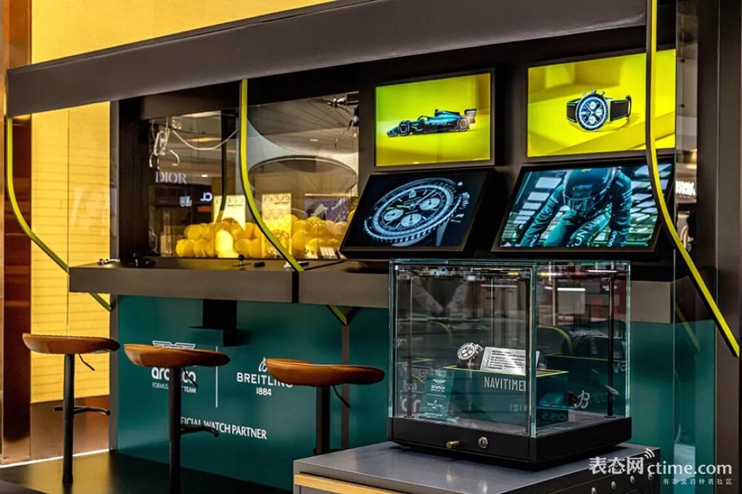 11_百年灵“驭时赛道”限时概念空间——航空计时B01计时码表43 Aston Martin Aramco Formula One™ Team限量版展示.jpg