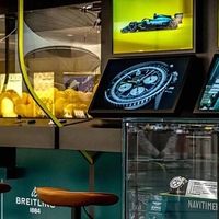 活动 | 百年灵与Aston Martin Aramco Formula One™ Team“驭时赛道”限时概念空间登陆上海新世界新丸中心