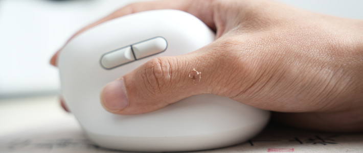 ​告别“鼠标手”的工程学逻辑：西圣M1人体工学鼠标深度测评