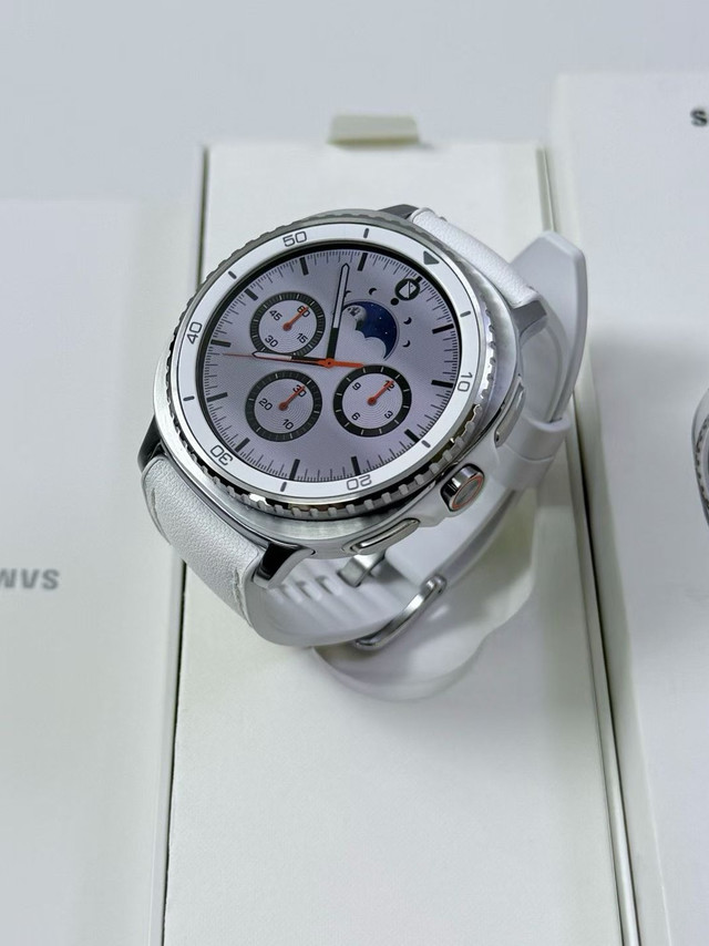 两千价位的高尔夫腕表：三星Watch8 Classic评测