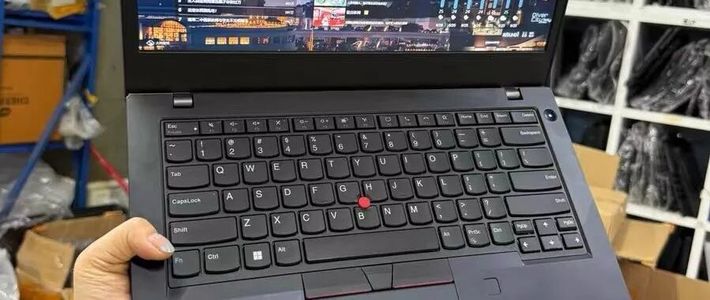 海鲜市场大量流出，6核12线程的准系统笔记本550包邮