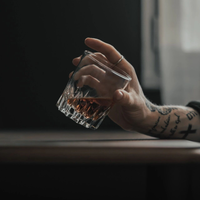 800块的“高端单一麦芽”，可能连酒厂核心系列都进不去