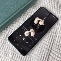 通勤稳戴、办公防漏音、运动不掉、居家低延迟——四款耳夹式耳机横评，谁才是你的场景最优解？