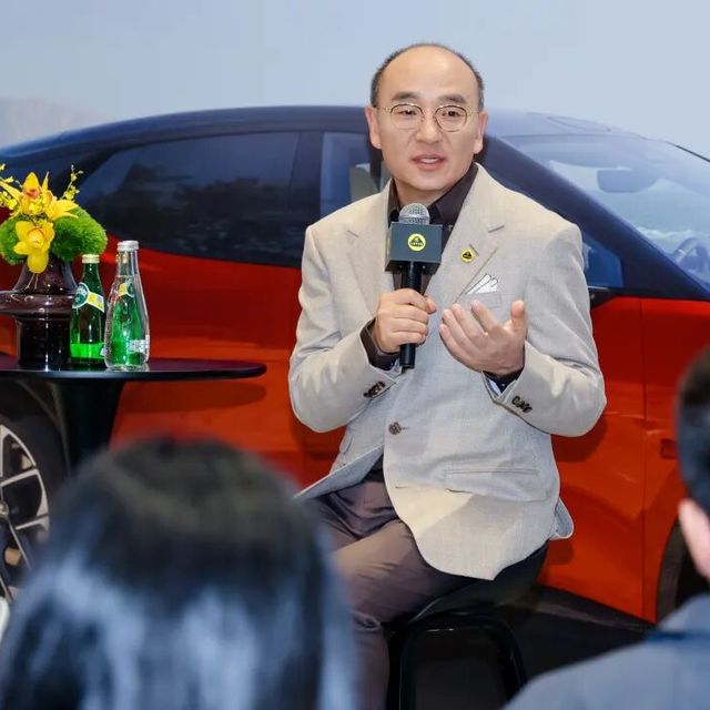 莲花攻坚3万目标：for me打出惊爆价，超豪华跑车SUV进入50万内 | 飞灵