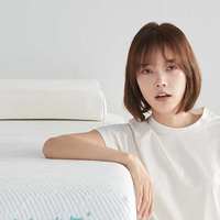 新手选床垫不踩坑，白色光年床垫实测推荐，高性价比又环保好睡