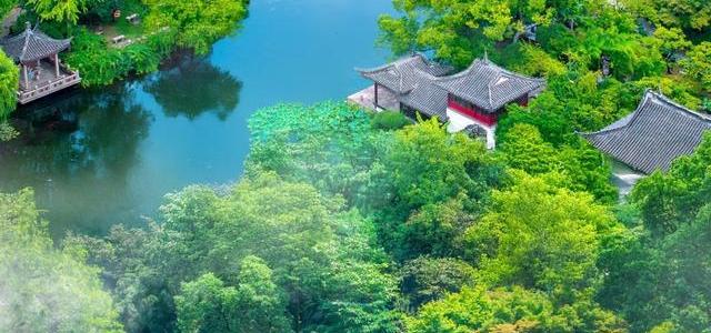 国内10座宜居城市旅居全攻略:避寒避暑与成本对比_国内度假_什么值得买