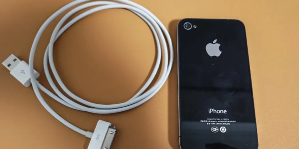 iPhone 4回收价2026年4月暴涨，成色完好机型突破300元