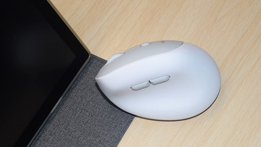 让手不再累，办公更轻松 西圣M1人体工学鼠标