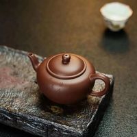 “完美紫砂壶”越圆润越危险？真正会呼吸的好壶，表面该有颗粒感