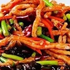 鱼香肉丝，一盘藏着江湖味的家常菜