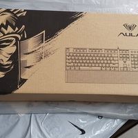 狼蛛T500机械键盘：春日桌面焕新首选