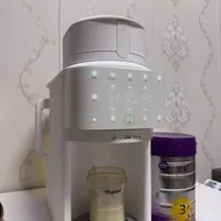 这款奶瓶坐电梯，自动出奶粉真的是智商税吗？