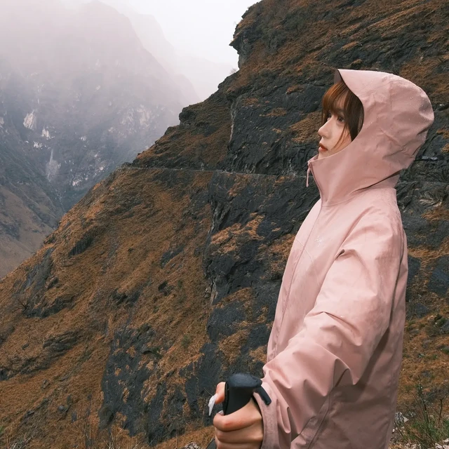 丽江⛰️香格里拉 一日虎跳峡徒步不累腿攻略