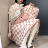 白色连裤袜该搭配什么样的衣服？