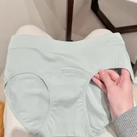 让你感受下女设计师设计的内裤有多绝！