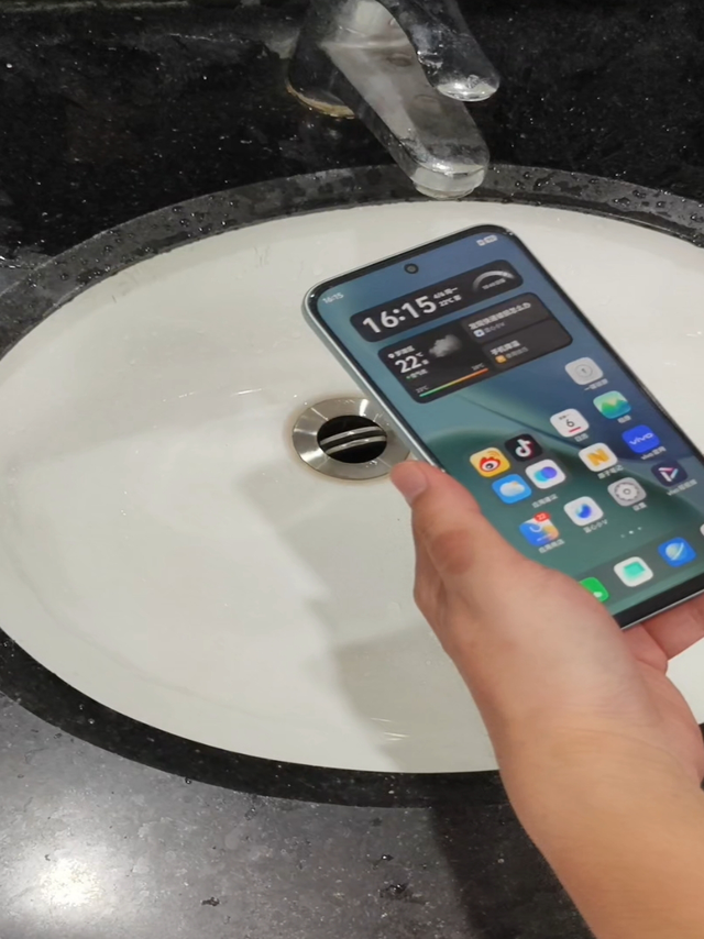 给iQOO Z11x洗个澡