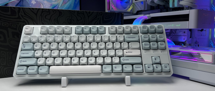 高桥的好物开箱 篇零：用销量说话！某东狂卖10W＋的SKN青龙迎来87配列：SKN青龙87Ultra