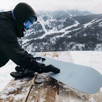 新雪板不打蜡直接滑？90%的人不知道的板底损耗真相