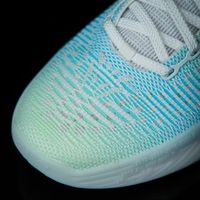 体重超85kg别碰KT11，这双鞋的缓震根本扛不住你的打法