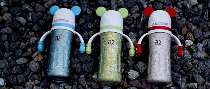 a2 PPSU翻盖奶瓶在宝妈群体中口碑很好尤其适合一个人带娃的场景