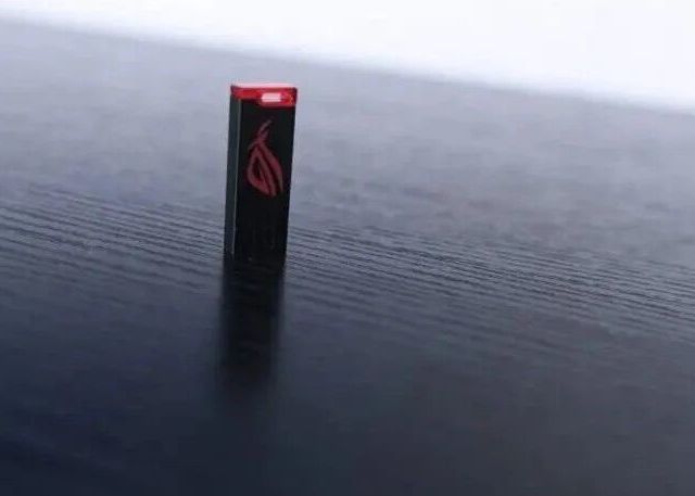 用完 U 盘直接拔还是安全弹出？微软早已改规则，很多人还不知道