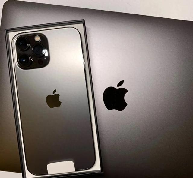 二手苹果Pro Max选购指南：13 Pro Max与14 Pro Max深度对比