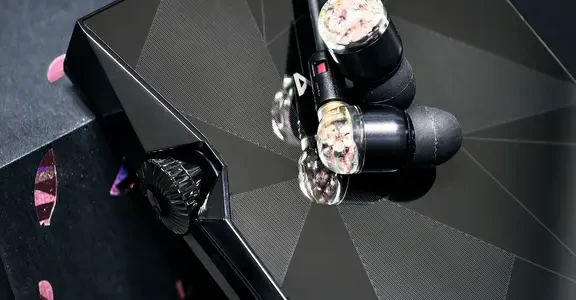 樱花一瞬，永存华美