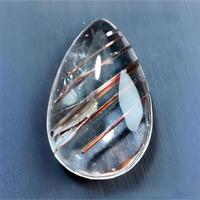 水晶选购指南：透明度与包裹体如何权衡？